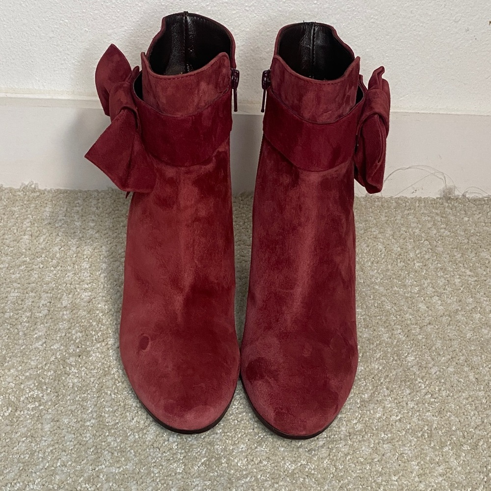 Summit by White Mountain Elegant Red Ankle Boots with Bow Accent Size 39
